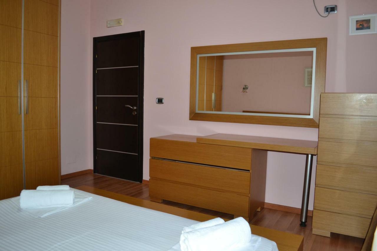 Penthouse 4 Bedrooms Apartment Vlore Ngoại thất bức ảnh